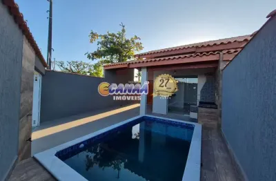 Casa com piscina em itanhaém! espaço gourmet, conforto e lazer!