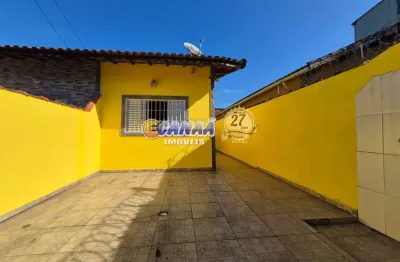 Oportunidade! casa com 2 quartos em mongaguá - apenas r$ 240 mil!!!