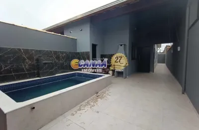 Linda casa à venda em itanhaém/sp - nova, com piscina e churrasqueira!!!