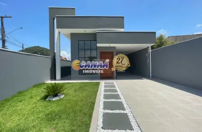 Belíssima casa nova com piscina à venda na praia de mongaguá/sp!