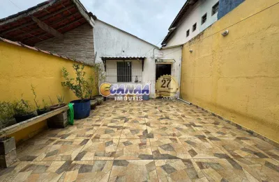 Belíssima casa a venda no balneário umuarama em mongaguá/sp