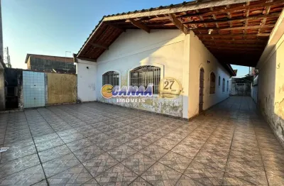 Linda casa lote inteiro a venda no bairro agenor de campos em mongaguá/sp.