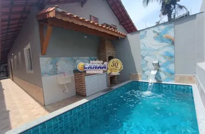 Linda casa nova com piscina à venda – lado praia em mongaguá litoral de sp!!!