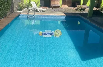 Casa à Venda em Mongaguá litoral de SP! com piscina e quintal amplo!!