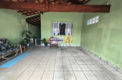 Linda casa à venda em Mongaguá- conforto e qualidade de vida!