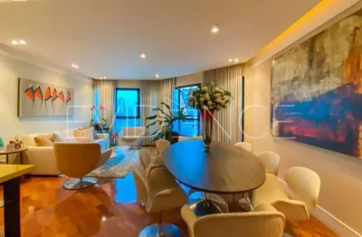 Apartamento 3 dormitórios (1 suíte), 2 vagas, em excelente localização no miolo do tatuapé!