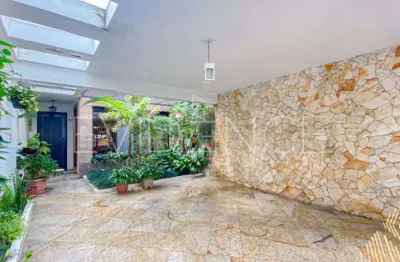 Casa à venda em localização privilegiada no miolo do anália franco com 177 m²