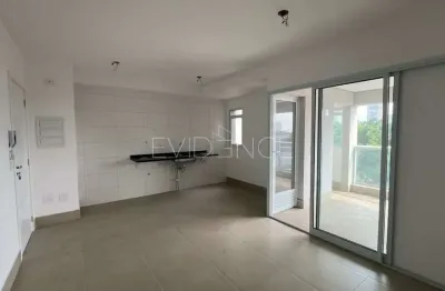 Apartamento à venda com 2 dormitórios, 1 suíte, no condomínio Platina Patriani