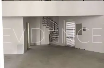 Loja com mezanino para locação - 110 m² em condomínio de alto padrão