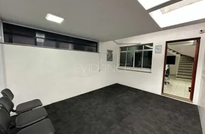 Casa comercial com 4 salas para alugar na Rua Francisca de Paula, 154, Vila Carrão, São Paulo