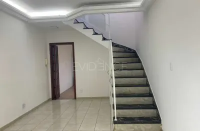 Casa comercial com 4 salas para alugar na Rua Francisca de Paula, 154, Vila Carrão, São Paulo