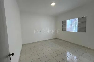 Casa com 2 quartos para alugar na Avenida Marcos Paulo Gonçalves, 342, Vila Nova Bonsucesso, Guarulhos