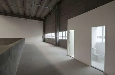 Barracão / Galpão / Depósito para alugar na Avenida dos Estados, 7328, Parque Jaçatuba, Santo André