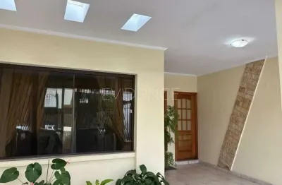 Casa com 3 quartos para alugar na Rua Emílio Mallet, 706, Tatuapé, São Paulo