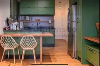Studio 100% mobiliado (porteira fechada) e com vaga de garagem