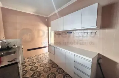 Casa  ampla a venda de 4 dormitórios(1suíte) bairro coqueiros - florianópolis sc