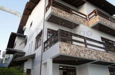 Casa de alto padrão com vista mar na área mais nobre do bairro joão paulo
