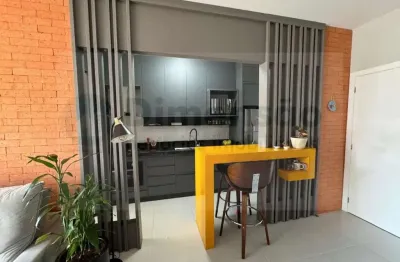 Lindo e aconchegante apartamento em um home club no itacorubi