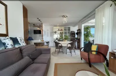 Excelente cobertura à venda com 152m² de área privativa e  3 quartos