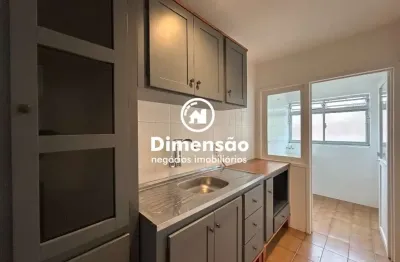 Apartamento com 2 quartos para alugar na Rua Jade Magalhães, Centro, Florianópolis