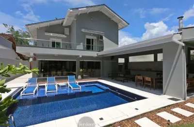 Casa com 6 suites e piscina na riviera de são lourenço