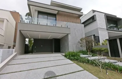 Casa em condomínio fechado com 4 quartos à venda no Fazenda Rodeio, Mogi das Cruzes 