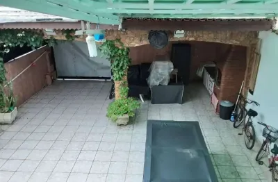 Casa com 4 quartos à venda na vila caiçara, praia grande  por r$ 800.000