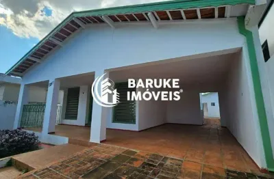 Casa térrea com 2 quartos e edicula no fundo a venda no jardim pau preto