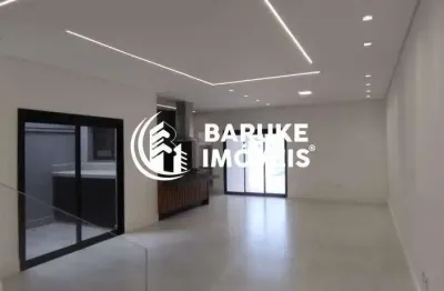 Sobrado com 3 suítes, com acabamento de primeira no condomínio toscana