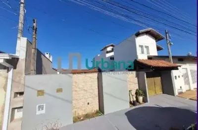Casa com 2 quartos para alugar no parque fehr, são carlos  por r$ 2.350