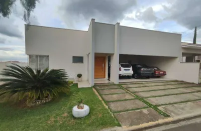 Casa à venda no condomínio lagos d'icaraí - salto/sp