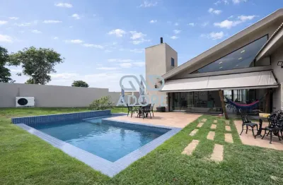 Casa Térrea à Venda no Condomínio Una em Itu/SP | 3 Quartos | Piscina