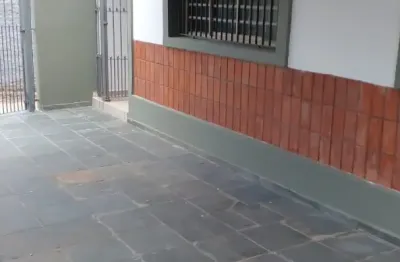 Casa com 2 quartos para alugar na Rua Pedro Ângelo Cavazóglio, Rua, Pedro, Parque das Paineiras, São Paulo