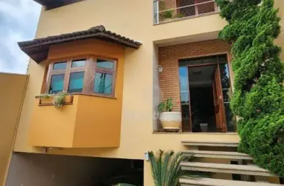 Casa com 3 quartos à venda na Rua Maria Pelegrini Peperáio, 120, Jardim Pilar, Mauá