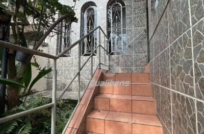 Casa com 2 dormitórios para alugar, 100 m² por R$ 2.700,00/mês - Parque São Vicente - Mauá/SP