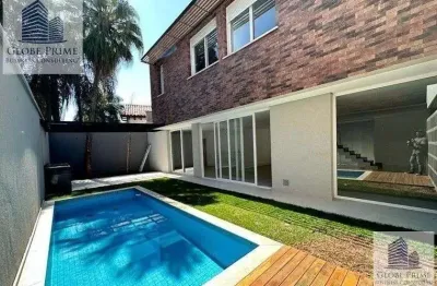 Casa de Alto Padrão em Condomínio de 472 m² no Jardim dos Estados, São Paulo.