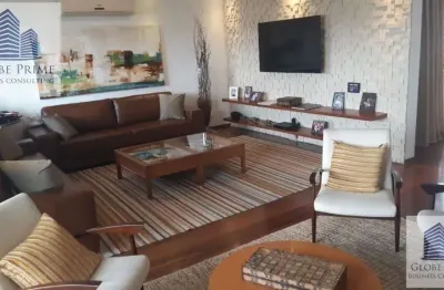 Lindo Apartamento Padrão com 240 m2 em bairro Nobre de São Paulo, Moema!