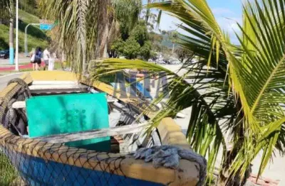 Apartamento à venda na Avenida Senador Atílio Fontana, 947, Balneário Perequê, Porto Belo