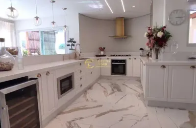 Casa  301,47 m² 3 quartos,  pedra branca , com piscina