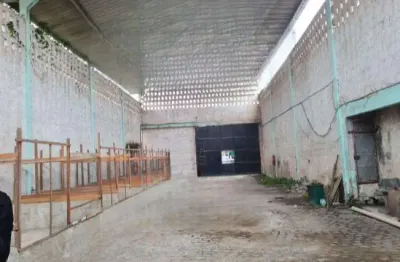 Galpão para venda em duque de caxias, vila maria helena, 2 banheiros