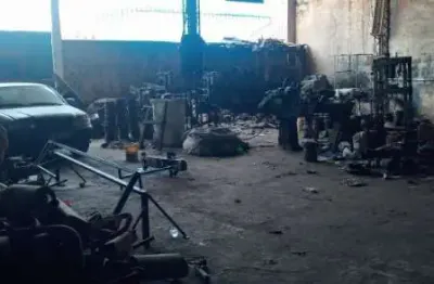 Galpão para Locação em Belford Roxo, São Bernardo, 1 banheiro