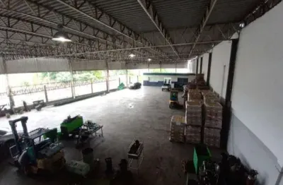 Barracão / Galpão / Depósito para alugar no Comendador Soares, Nova Iguaçu 