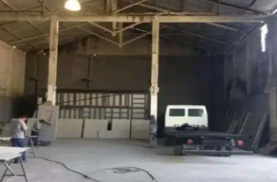 Galpão para Locação em Rio de Janeiro, Parada de Lucas, 2 banheiros