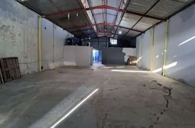 Galpão para Locação em São João de Meriti, Coelho da Rocha, 1 banheiro