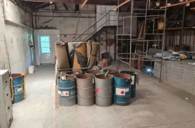 Galpão para Locação em Rio de Janeiro, Jardim América, 4 banheiros