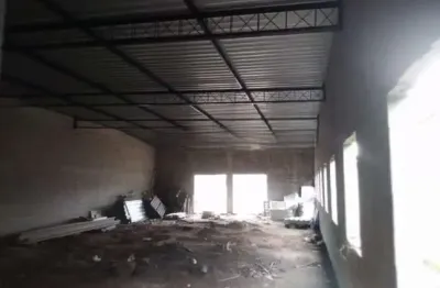 Galpão para Venda em Belford Roxo, São Bernardo, 2 banheiros