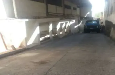 Galpão para Venda em Rio de Janeiro, Vigário Geral, 4 banheiros