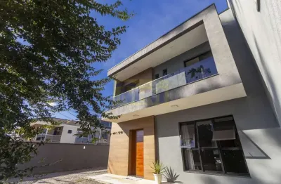 Incrível sobrado de esquina com terreno amplo no pineville em pinhais !