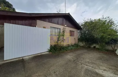 Ótima oportunidade de terreno com duas casas e espaço amplo em pinhais