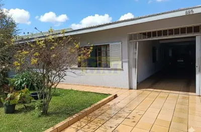 Casa com 3 dormitórios (1 suíte) com 720 m2 de terreno - espaço, versatilidade e